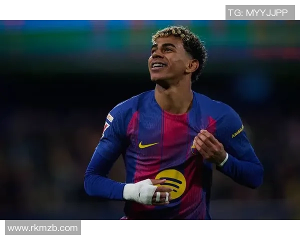 蓝色头发的足球明星是谁他在赛场上的表现如何引人注目